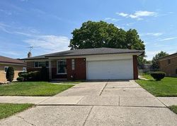 Foreclosure in  GERALDINE DR Warren, MI 48093