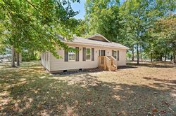 Foreclosure Listing in CEMETERY RD PINEVILLE, LA 71360