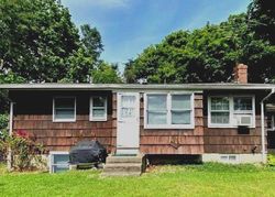 Foreclosure Listing in CARLSON LN EAST NORTHPORT, NY 11731