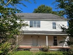 Foreclosure Listing in EATON CIR TRENTON, TN 38382