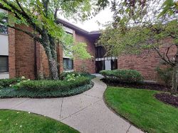 Foreclosure Listing in DEERFIELD PL # 1009 HIGHLAND PARK, IL 60035