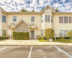  Narragansett Villas, Lindenhurst NY