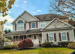 Foreclosure in  YELLOW TOP LN Smithtown, NY 11787