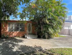  Sw 16th St, Miami FL