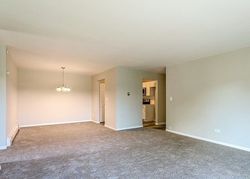 Foreclosure Listing in LAKE DR APT 208 WILLOWBROOK, IL 60527