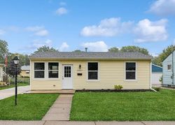 Foreclosure Listing in N MICHIGAN AVE DAVENPORT, IA 52804