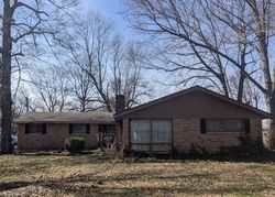 Foreclosure Listing in W FLEETWOOD DR MUNCIE, IN 47302