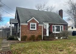  Oakdale Ave, Central Islip NY