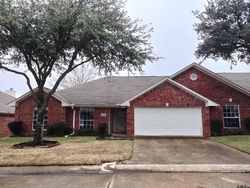  Hollytree Dr , Tyler TX