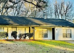 Foreclosure Listing in OAK GROVE LN JACKSON, MS 39212