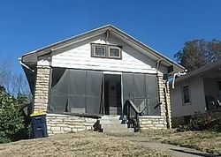 Foreclosure in  E 68TH TER Kansas City, MO 64132