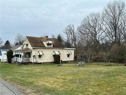 Foreclosure Listing in INDIANA DR NEW KENSINGTON, PA 15068