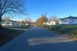 Foreclosure Listing in N 5TH ST ELSBERRY, MO 63343