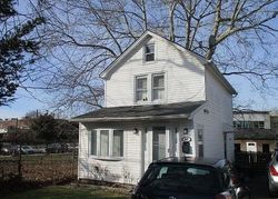 Foreclosure Listing in HARBOR RD PORT WASHINGTON, NY 11050