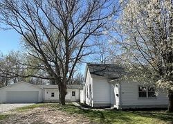 Foreclosure in  N MAPLE ST Du Quoin, IL 62832