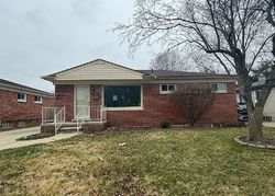 Foreclosure in  E ROSE AVE Garden City, MI 48135