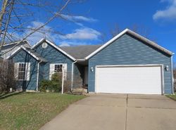 Foreclosure Listing in RAMBLING ROSE LN MISHAWAKA, IN 46544