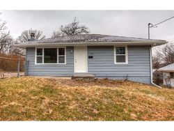 Foreclosure in  SE 8TH ST Des Moines, IA 50315