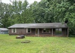  Combs Rd, Dunnville KY
