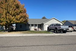 Foreclosure in  W 21ST PL Kennewick, WA 99337