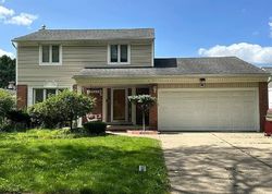 Foreclosure in  BELLA VISTA DR Sterling Heights, MI 48313