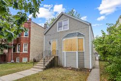  W Warwick Ave, Chicago IL