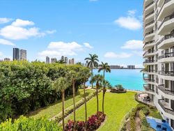  Mystic Pointe Dr , Miami FL