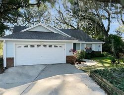  Lake Bend Cir, Leesburg FL