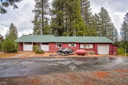  Warren Hill Rd, Strawberry Valley CA