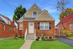 Foreclosure in  DEWITT ST Valley Stream, NY 11580