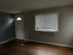  Richardson Dr, Syracuse NY