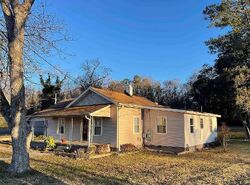  Mcgowan Ave, Abbeville SC