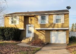  Royal Pkwy S, Lockport NY
