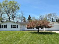  Yale Dr, Brunswick OH