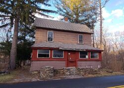  Loehr Rd, Tolland CT