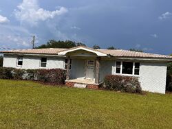  Brogdon St, Grand Ridge FL