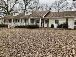  Hoglen Dr, West Plains MO