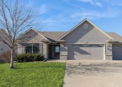  Alanah Ln, Clinton IA