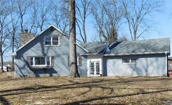 Foreclosure in  N LAKEVIEW DR Salem, IL 62881