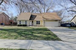  Hemlock St, Overland Park KS