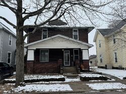 Foreclosure Listing in S 9TH ST COSHOCTON, OH 43812