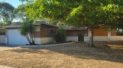  E Oslin Ave, Fresno CA