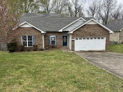  West Dr, Clarksville TN
