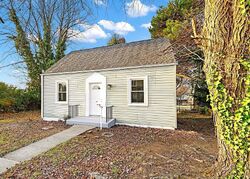  Terrace Rd, Essex MD