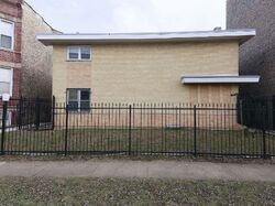 Foreclosure in  S RIDGELAND AVE APT E Chicago, IL 60649