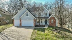  W Devonshire Dr, Saint Joseph MO