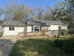 Foreclosure in  SW 16TH ST Des Moines, IA 50315
