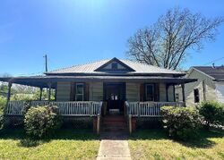  17th St, Northport AL