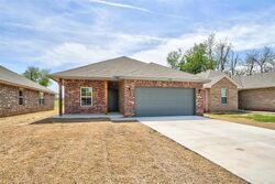 Cedar St, Perry OK