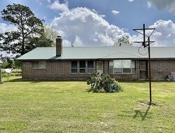  County Road 2058, Hull TX